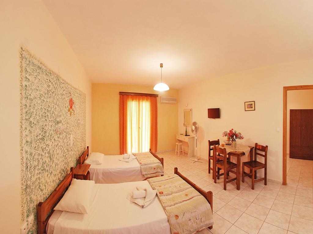 Emilia Apartments Trapezaki  Quarto foto