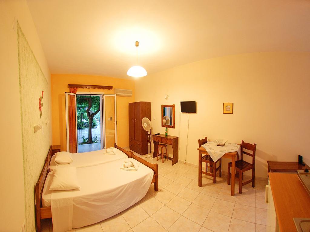 Emilia Apartments Trapezaki  Quarto foto